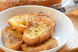 Preparación torrija sin huevo